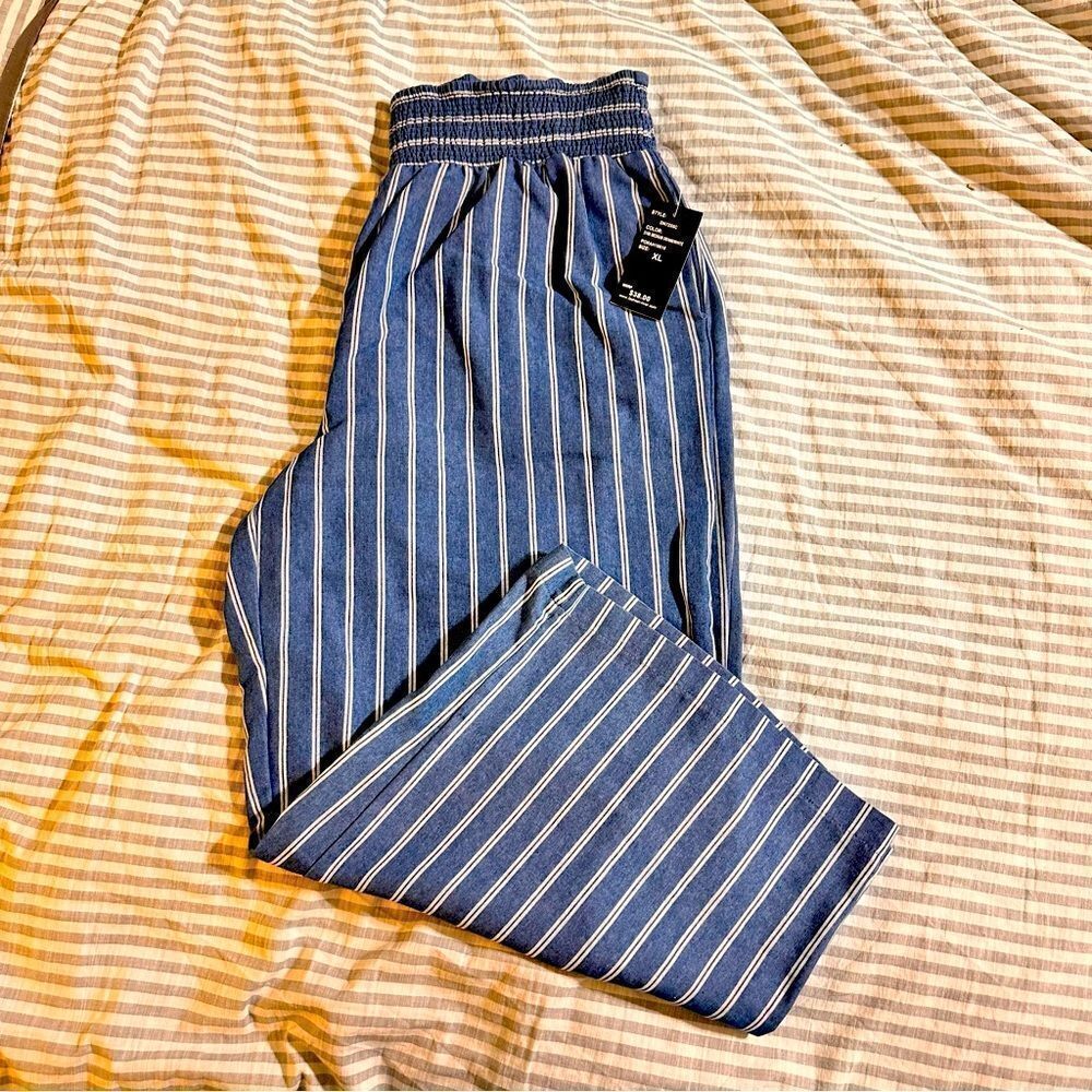 NWT Robert Louis soft denim striped wide leg pants. XL
